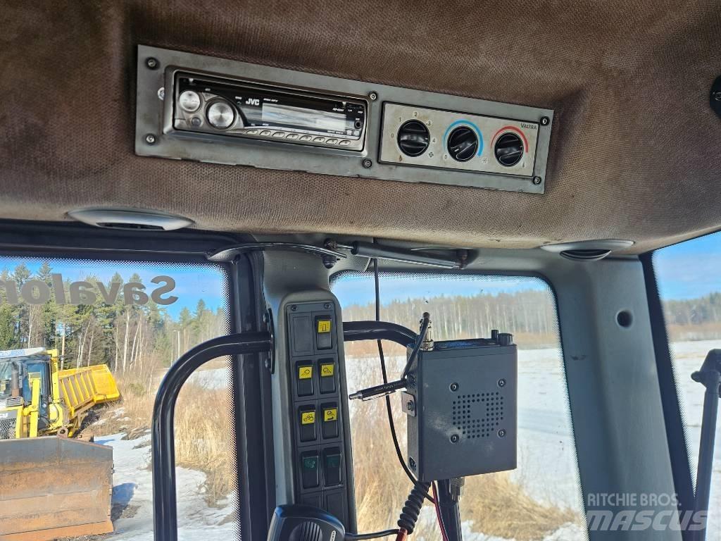 Valtra T 171 Трактори