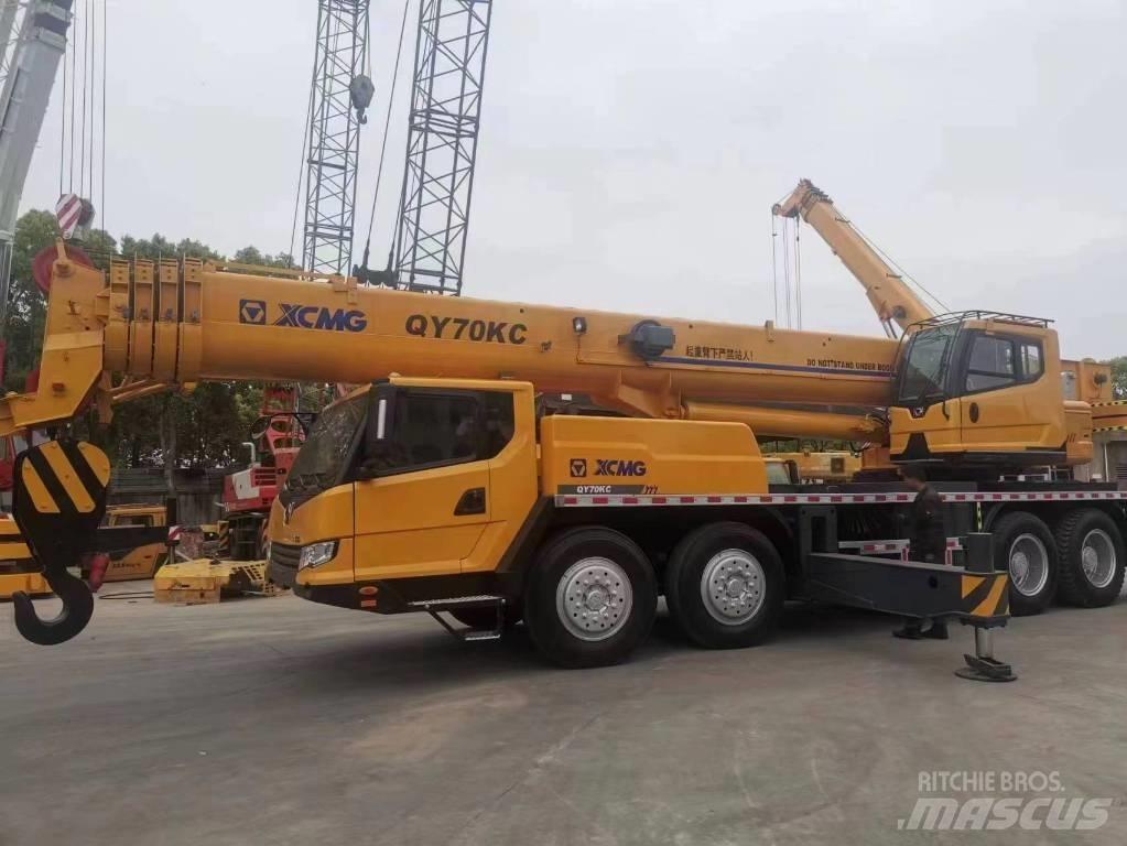 XCMG XZJ5434JQZ70K Верижен товарач