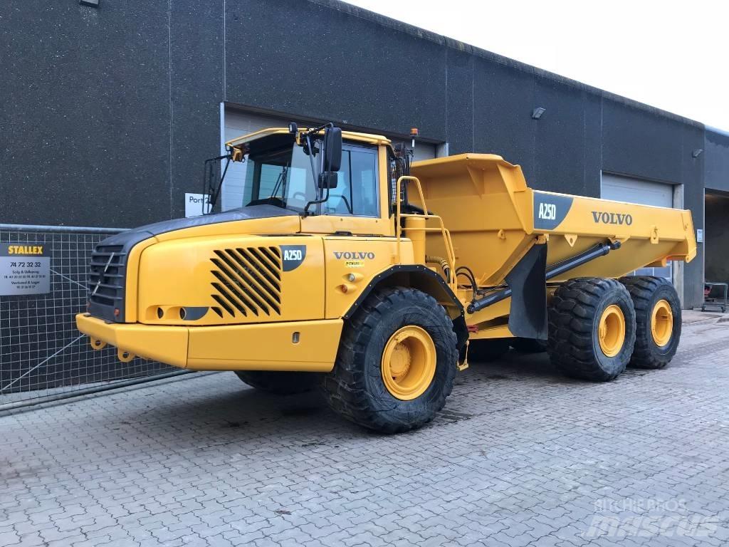 Volvo A25D Странични самосвали