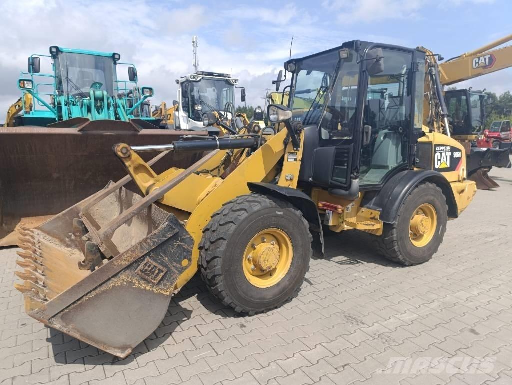 CAT 906 H Колесни товарачи
