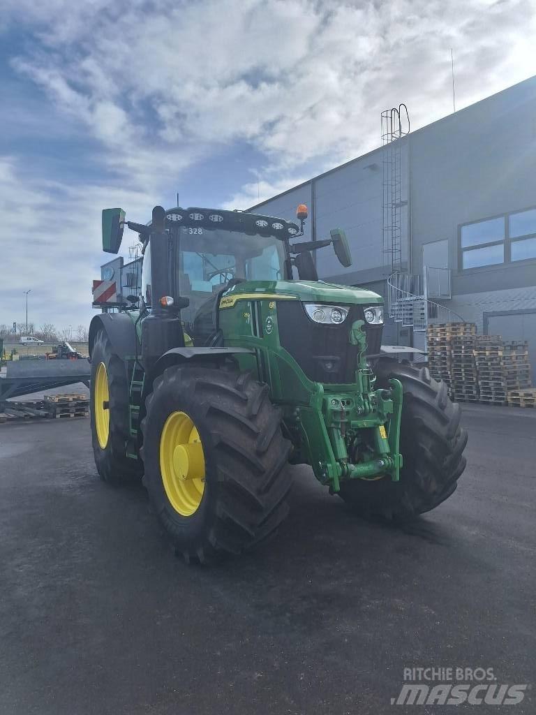 John Deere 6R250 Трактори