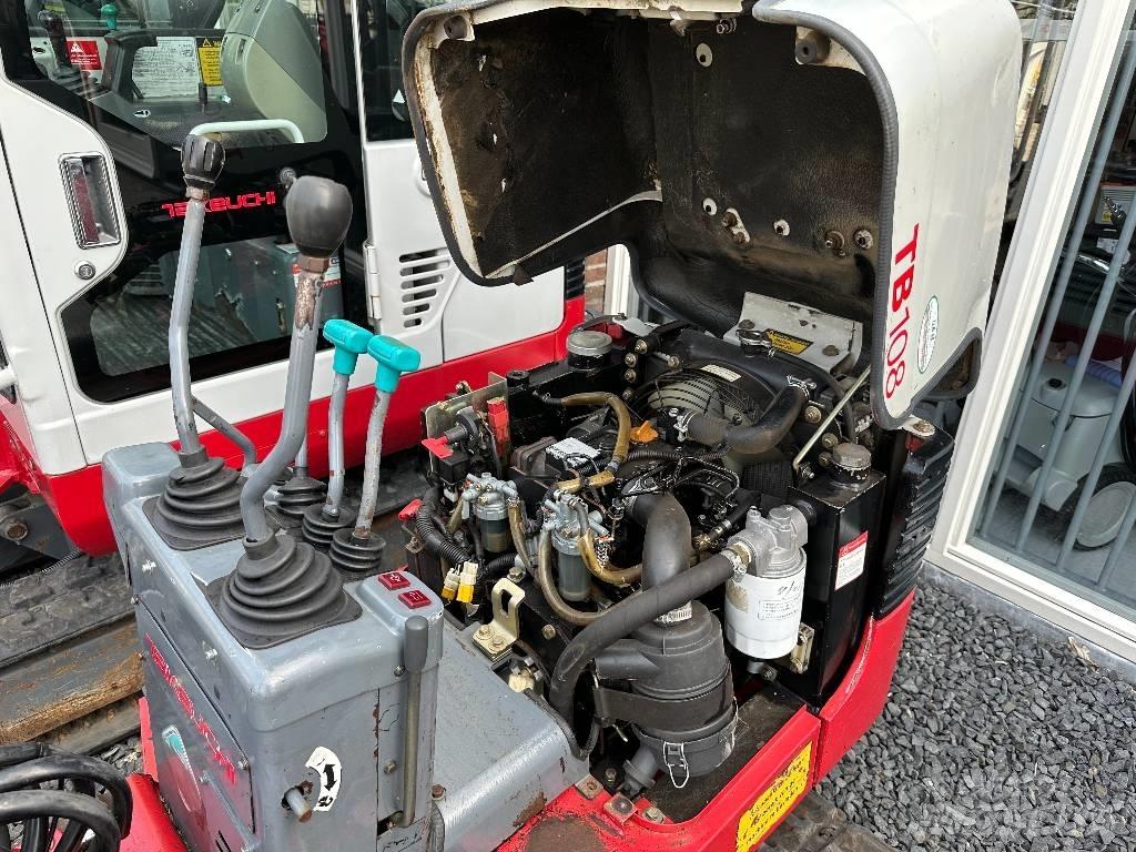 Takeuchi TB108 Мини екскаватори < 7 т