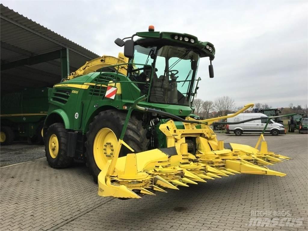 John Deere 8300i Самоходни фуражири