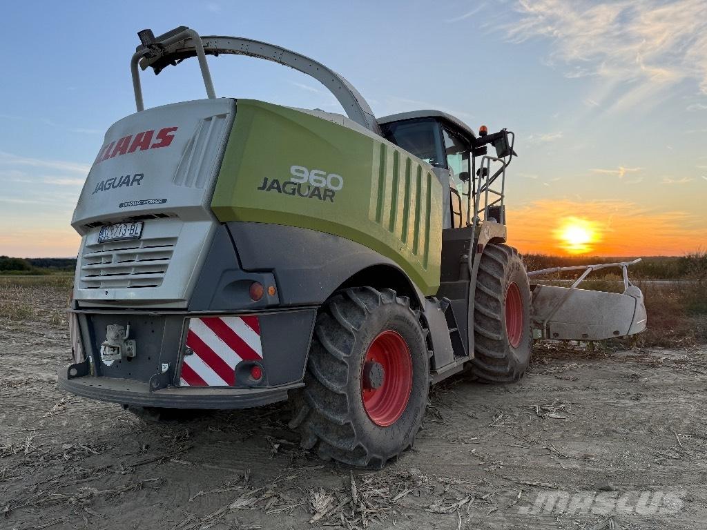 CLAAS Jaguar 960 4WD Фуражни комбайни