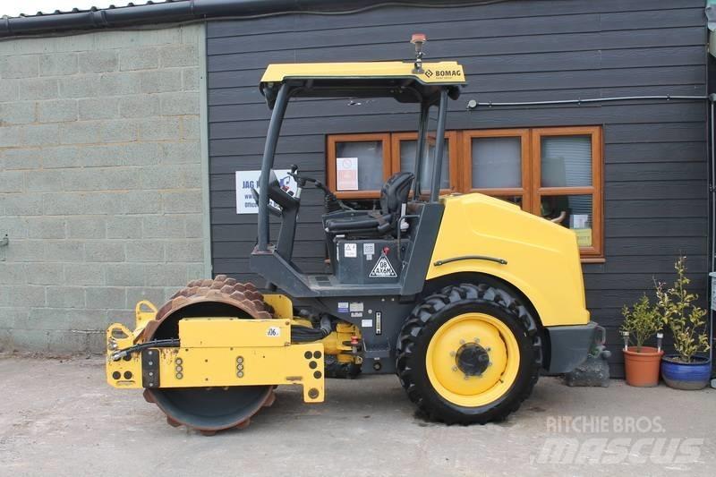 Bomag BW 124 P D H-5 Еднобарабанни ролки
