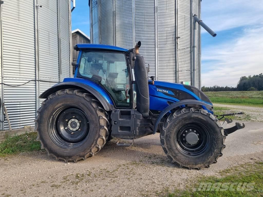 Valtra T 254 V Трактори