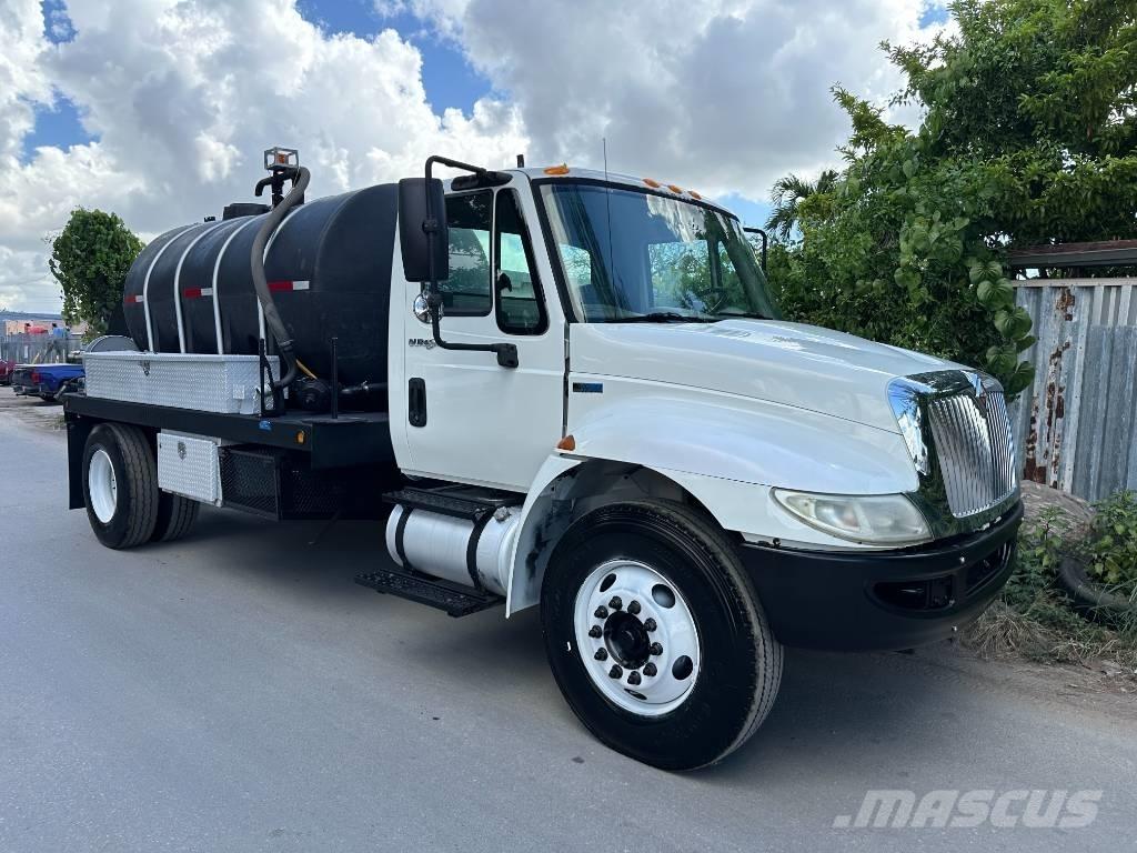 International 4300 Комби / вакуум камиони
