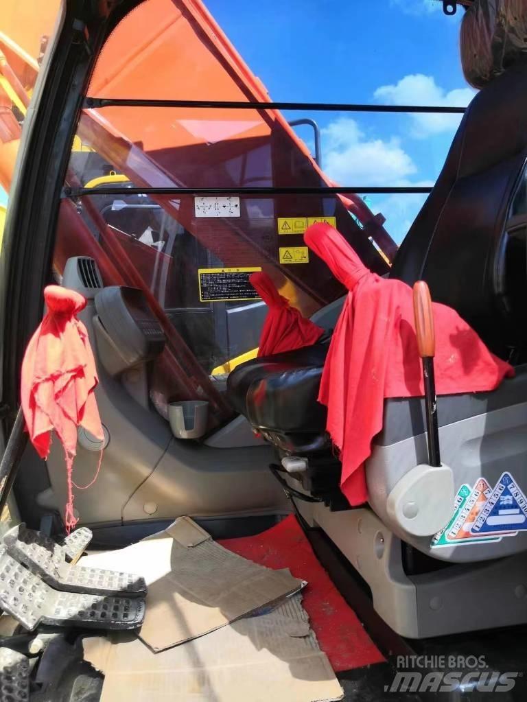 Hitachi ZX200 Верижен екскаватор