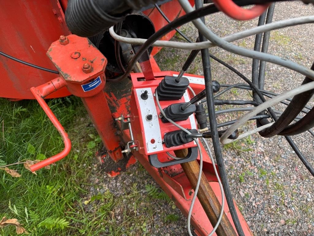 Kuhn Primor 3560 Резачки за бали, резачки и машини за отмотаване на бали