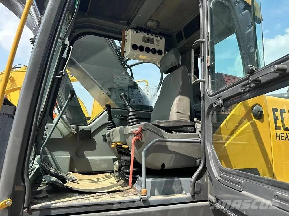 Volvo EC240D Верижен екскаватор