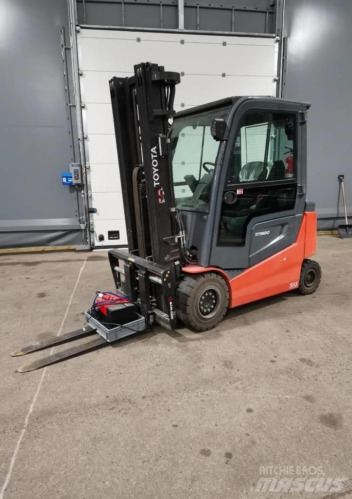 Toyota 9FBM30T Електрически вилични кари-повдигачи
