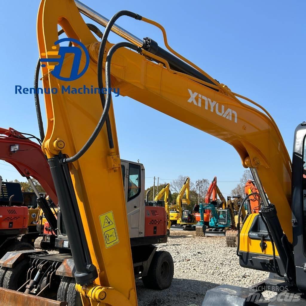 Xinyuan C75W Колесни екскаватори