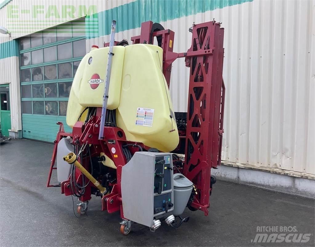 Hardi MEGA 1200 Прикачни пръскачки
