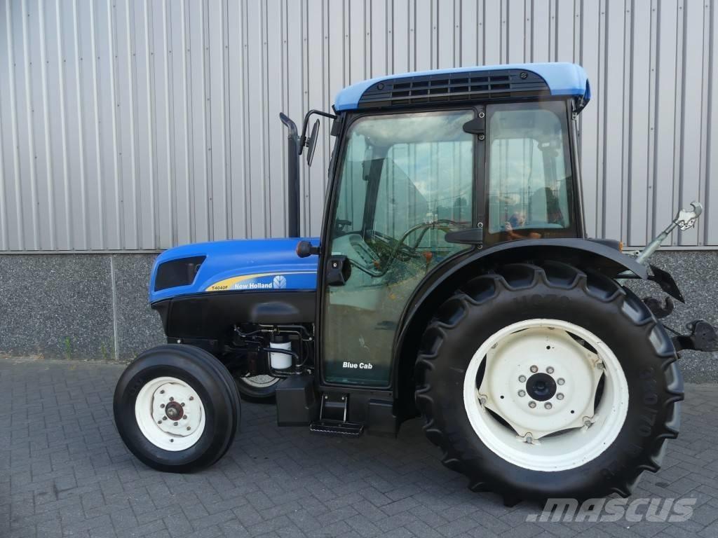 New Holland T4040F Трактори