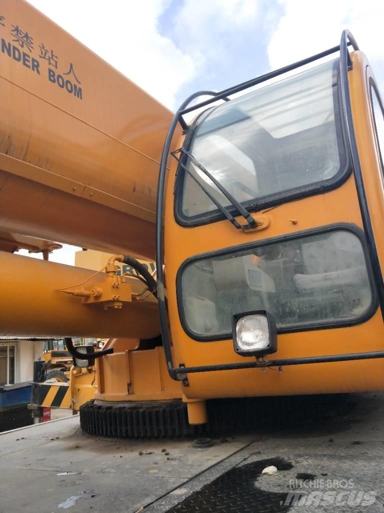 XCMG QY70T Всъдеходни кранове