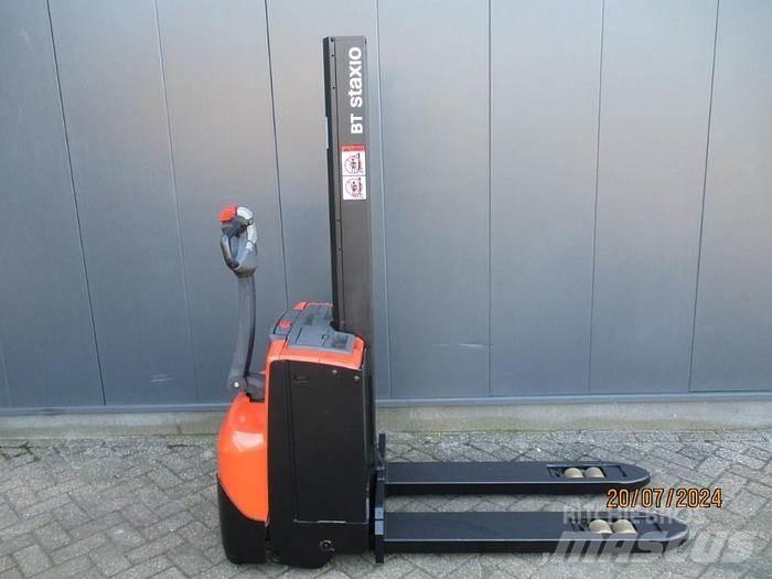 BT SWE 080L Колички високоповдигачи с теглич