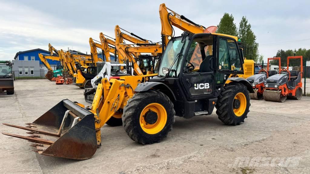 JCB 531-70 Телескопични челни товарачи
