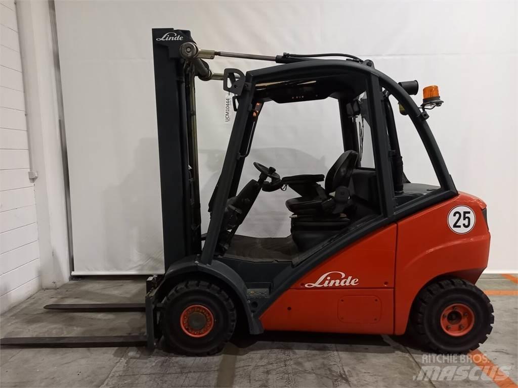 Linde H25D Дизелови камиони