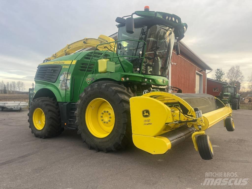 John Deere 9700i Самоходни фуражири