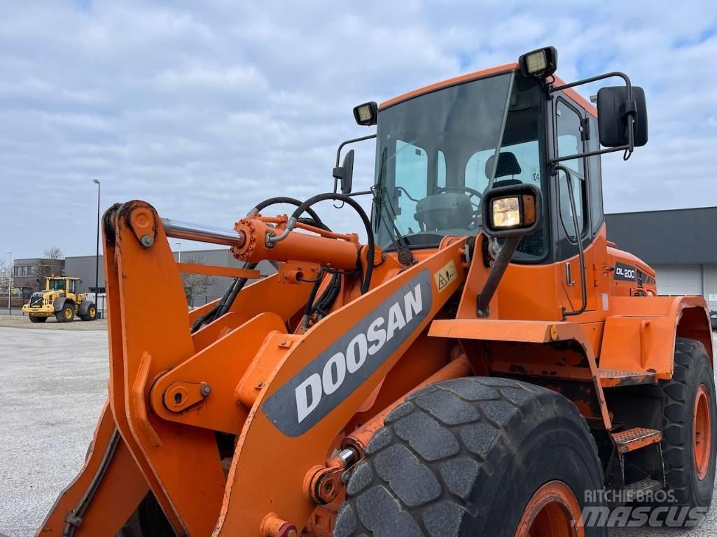 Doosan DL 200 Колесни товарачи