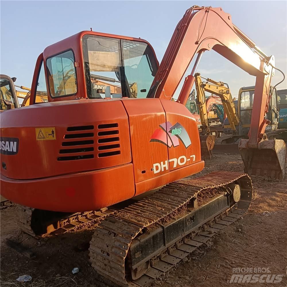 Doosan DH70 Верижен екскаватор