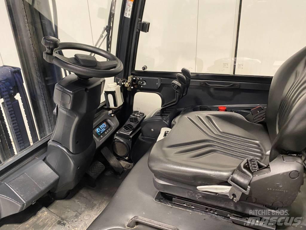 Doosan B25X-7 Електрически вилични кари-повдигачи