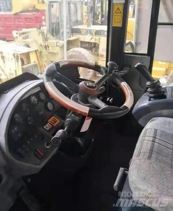 CAT 966 H Колесни товарачи