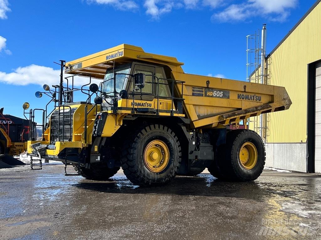 Komatsu 605-8 Твърди самосвали
