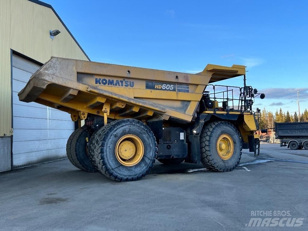 Komatsu 605-8 Твърди самосвали
