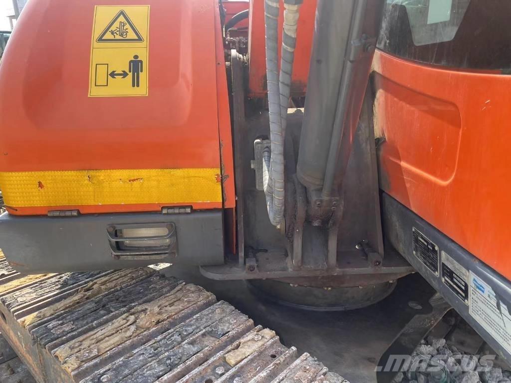 Doosan DX 85 Средни екскаватори 7т - 12т