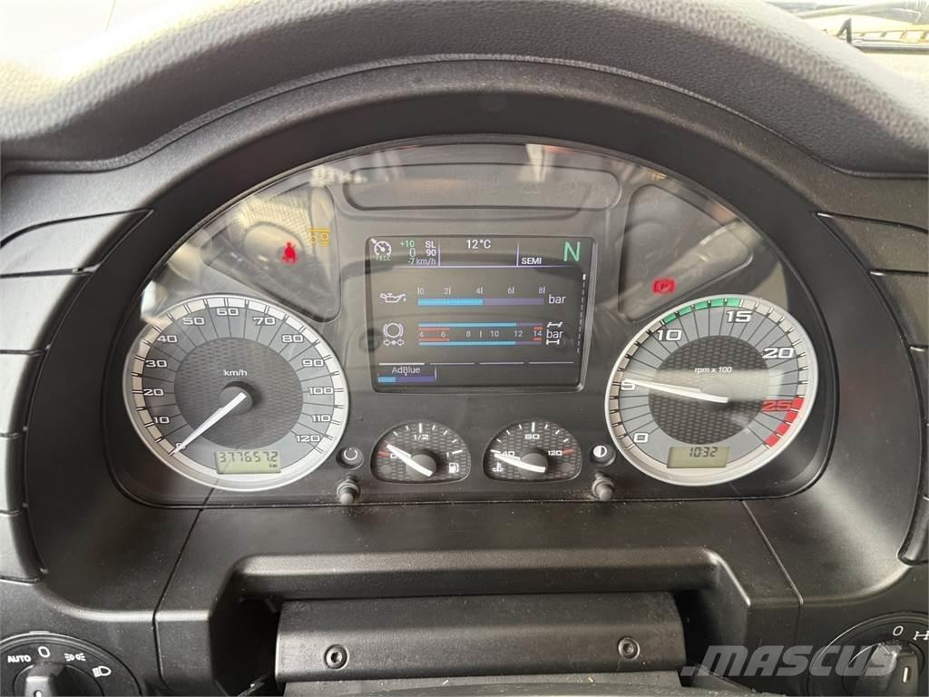 Iveco AS280 6X2 Камиони с кран с кука