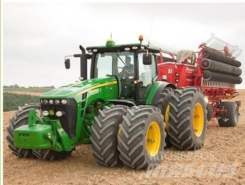 John Deere JD8270 Трактори
