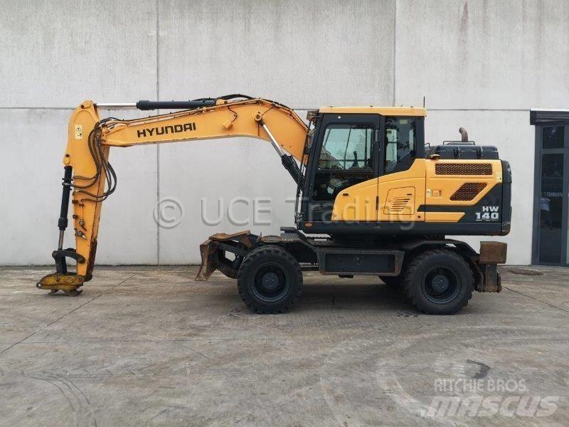Hyundai HW140 Колесни екскаватори
