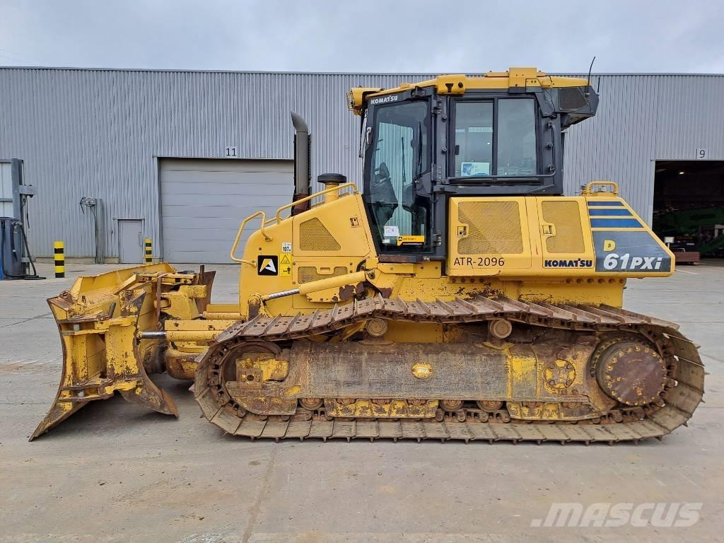 Komatsu D61PXI-23 Верижни булдозери
