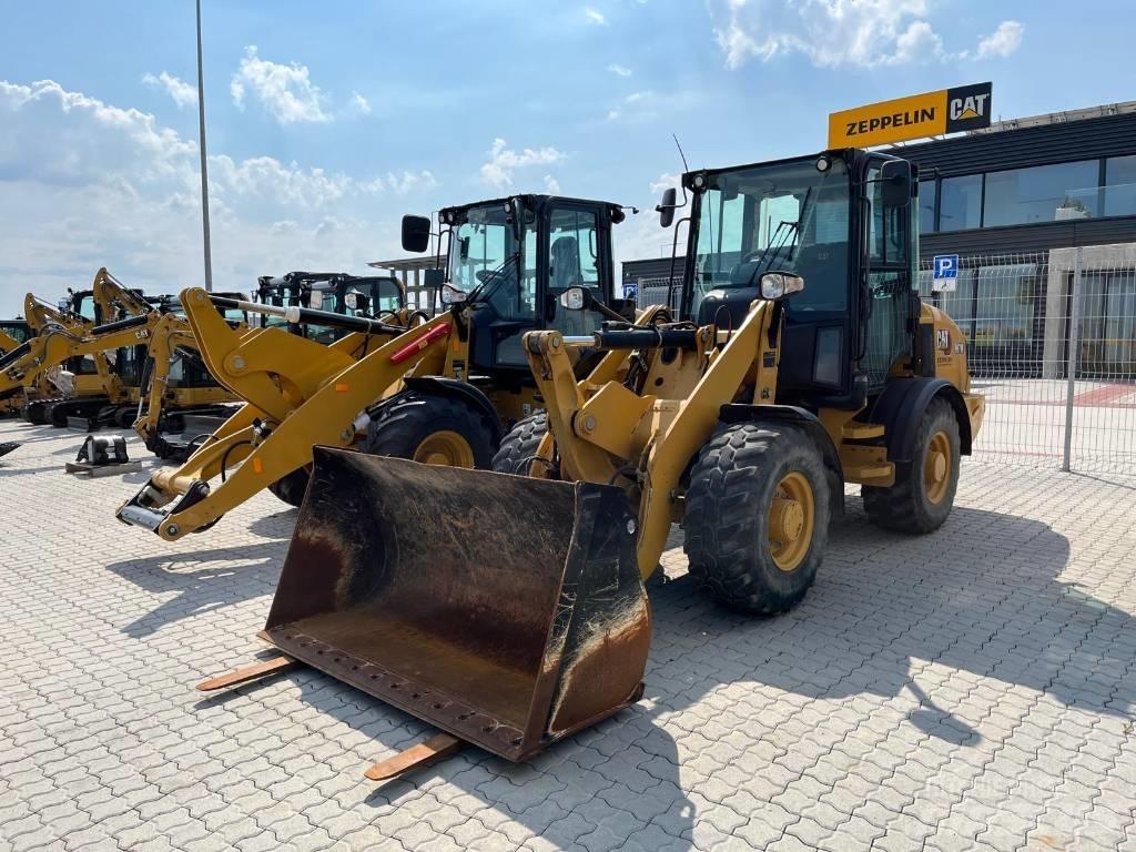 CAT 907 M Колесни товарачи