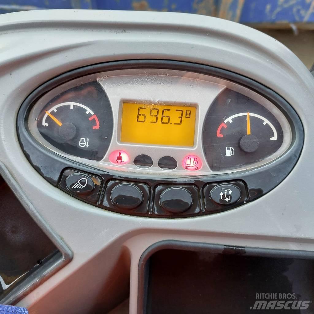 Doosan DX 17 Колесни екскаватори