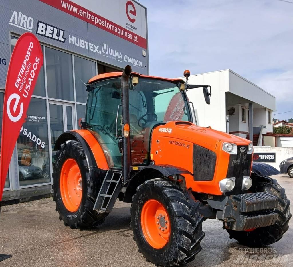 Kubota M135GX Трактори
