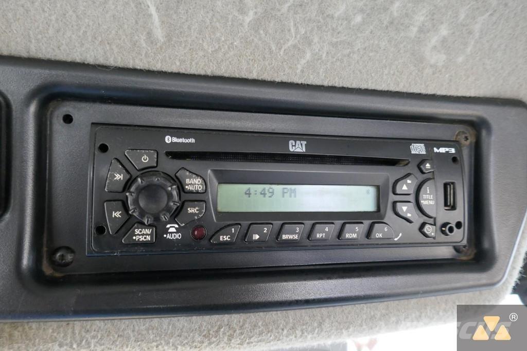 CAT 966K Колесни товарачи