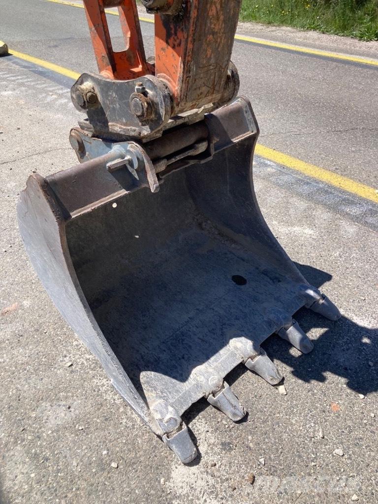 Doosan DX 85 R-3 Средни екскаватори 7т - 12т