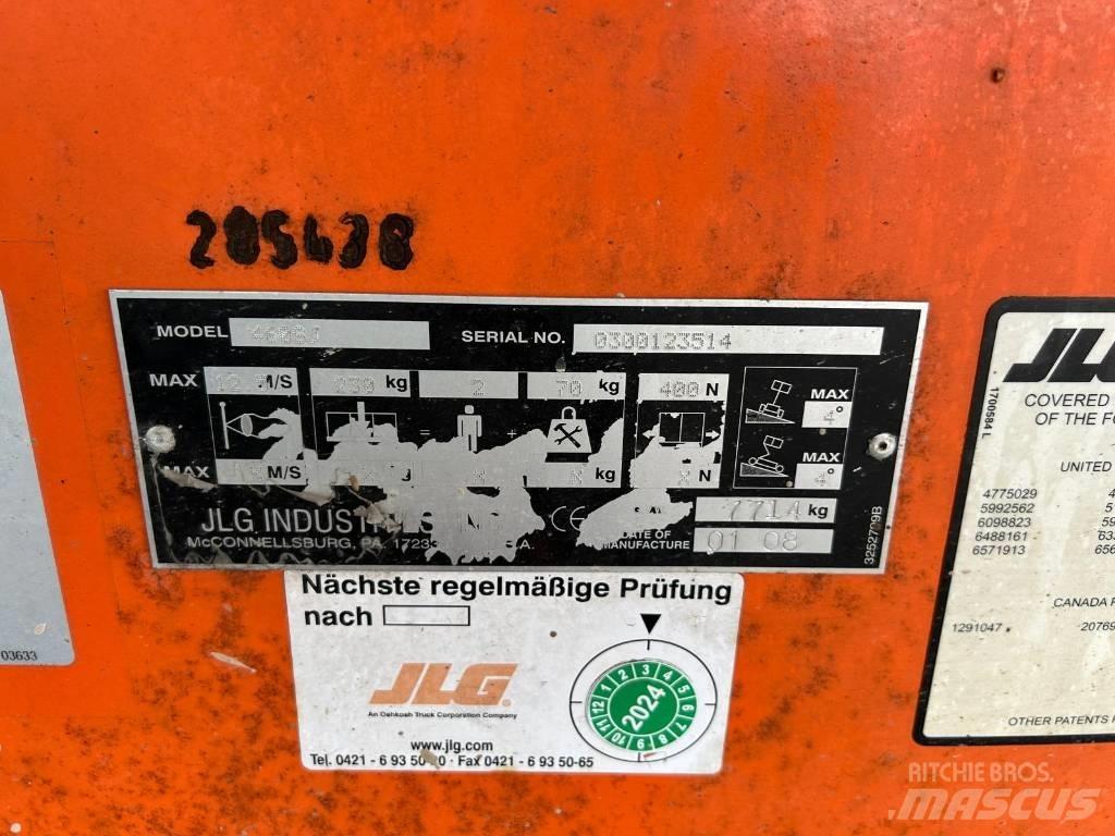 JLG 460 SJ Телескопични повдигачи
