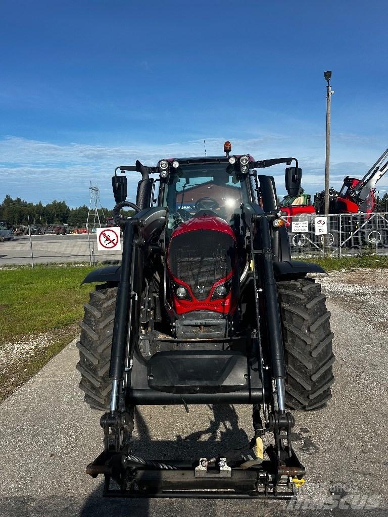 Valtra N 114 E Трактори