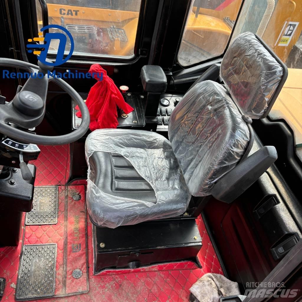 CAT 950 H Колесни товарачи