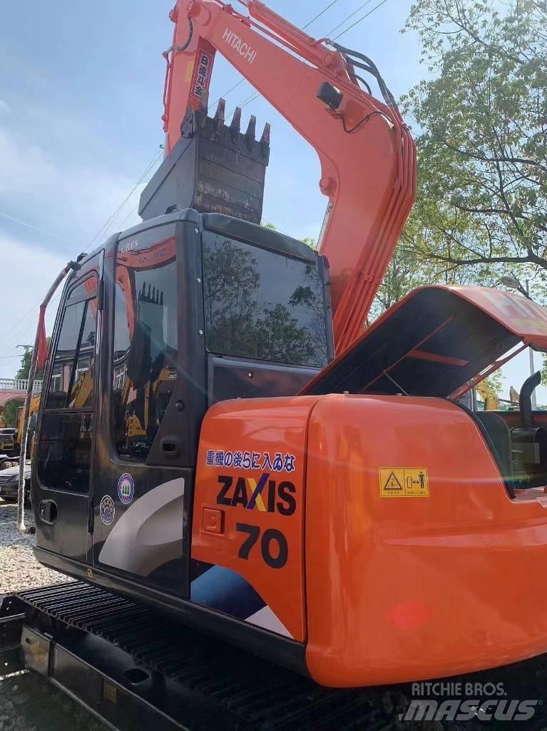 Hitachi ZX70 Мини екскаватори < 7 т