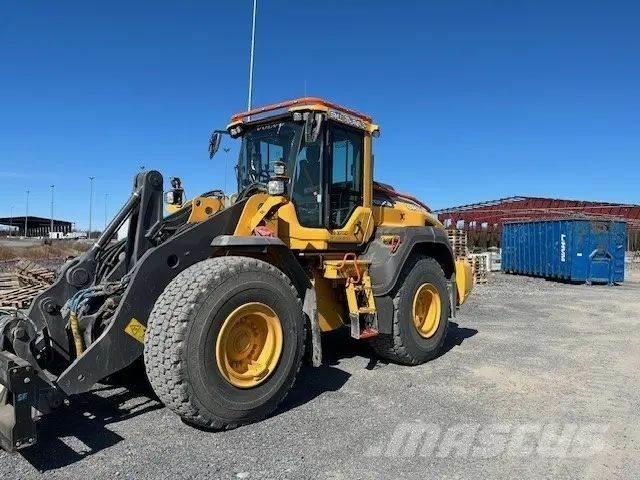 Volvo L 120 H Колесни товарачи