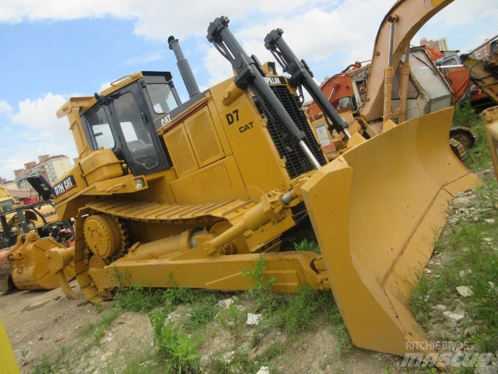 CAT D 7 H Верижни булдозери
