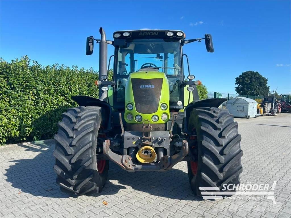 CLAAS ARION 640 Трактори
