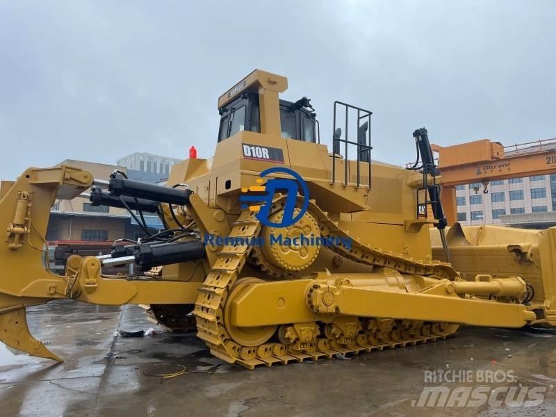 CAT D 10 R Верижни булдозери
