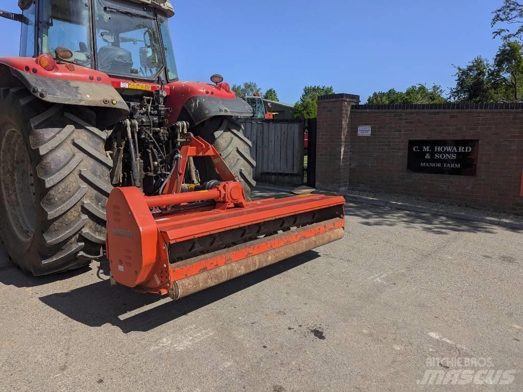 Kubota SE3230 Косачки