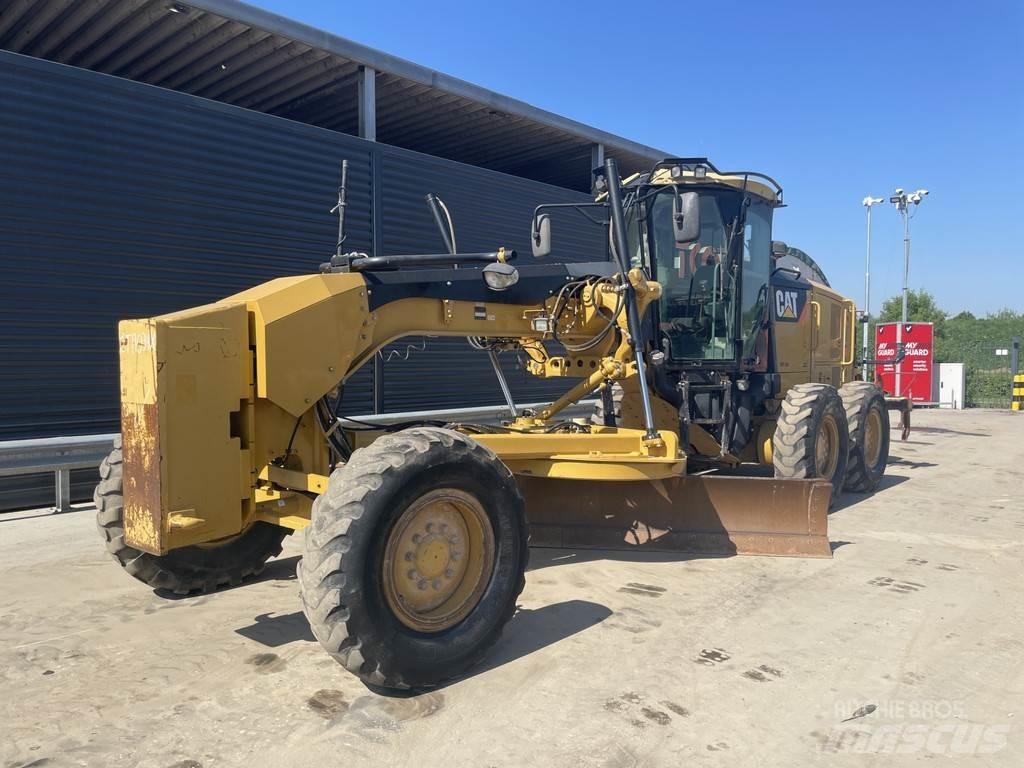 CAT 140 M2 Сортировъчно оборудване