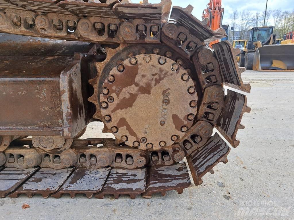 Volvo EC250ENL Верижен екскаватор